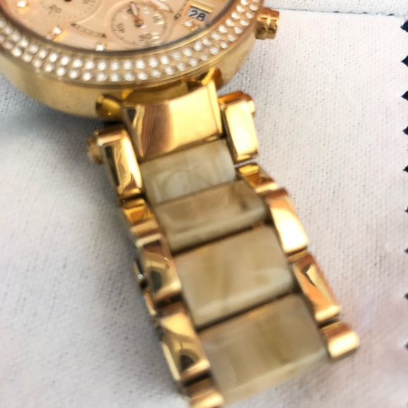 Perfect Micheal Kors gold/ivory chronograph watch main image 4